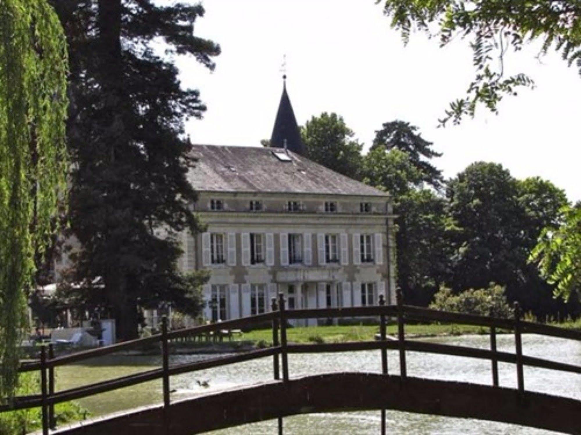 Tournon-Saint-Pierre Chateau Les Vallees المظهر الخارجي الصورة
